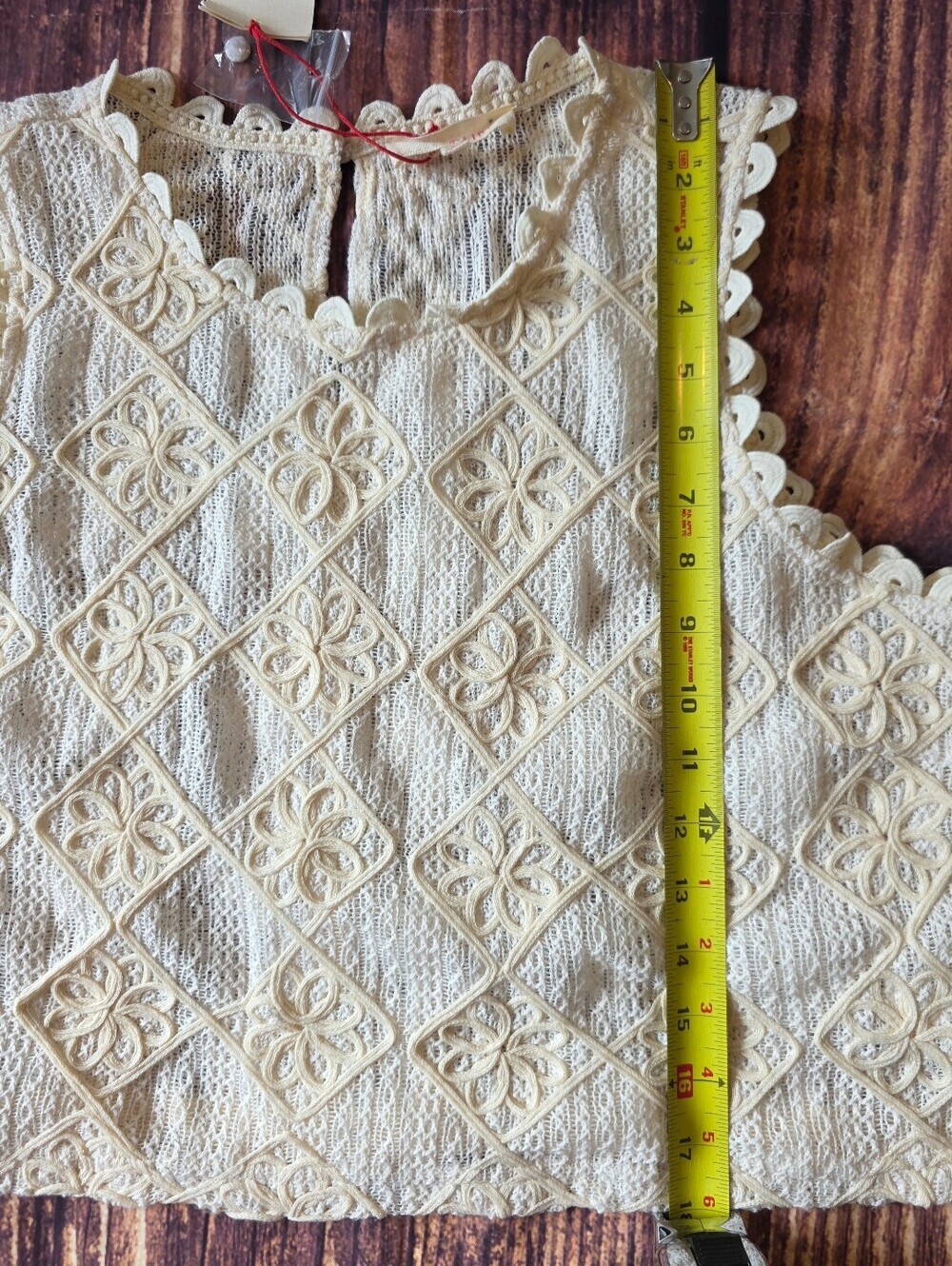 Solitaire Size Large Crochet Crop Feminine Sleeveless Boho Cottage Top New Tag - Picture 9 of 10